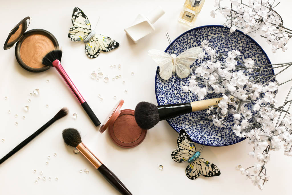 The Makeup Brush Edit: Blusher, Highlighter & Contour