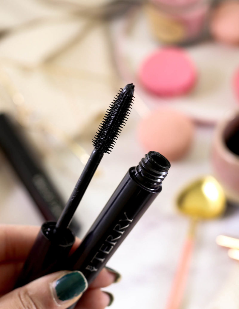 The Mascara Edit | High End Mascaras Worth Trying for Fuller Lashes | Brush on By Terry Lash Expert Twist Brush step1_