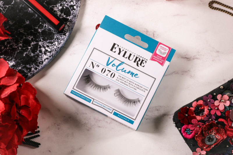 Get Red Carpet Ready With These Beauty Essentials | Featuring Eyelure Volume Lashes 070_