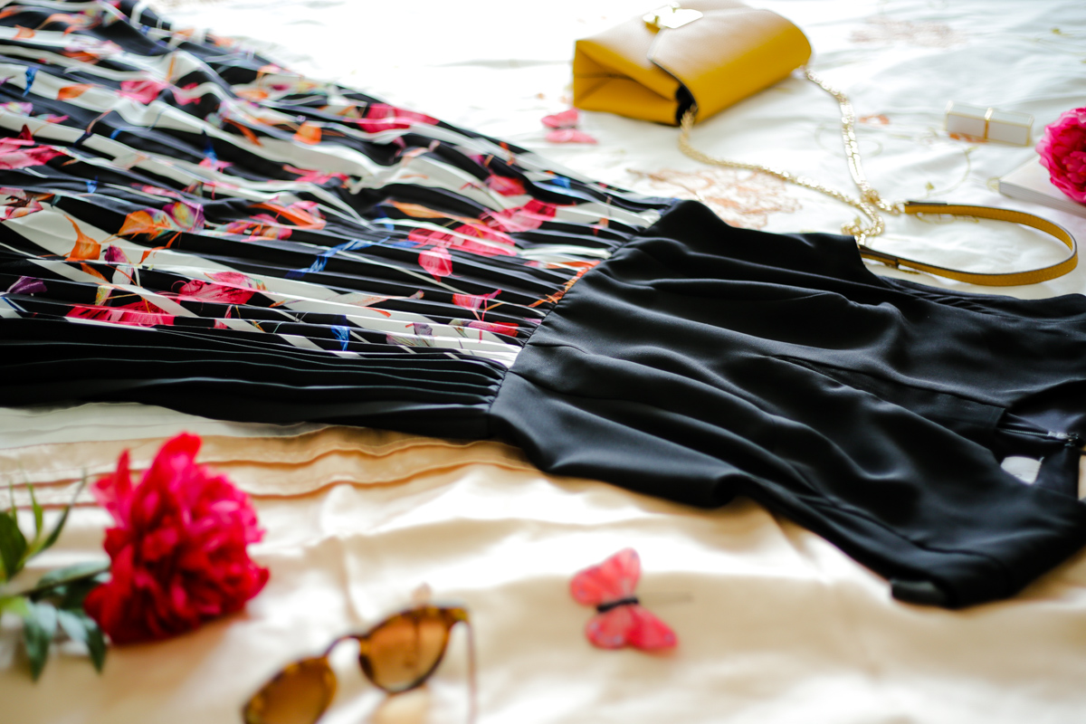 Summer Fashion & Beauty Favourites | feat Coast Katie Print Pleated Maxi Dress_